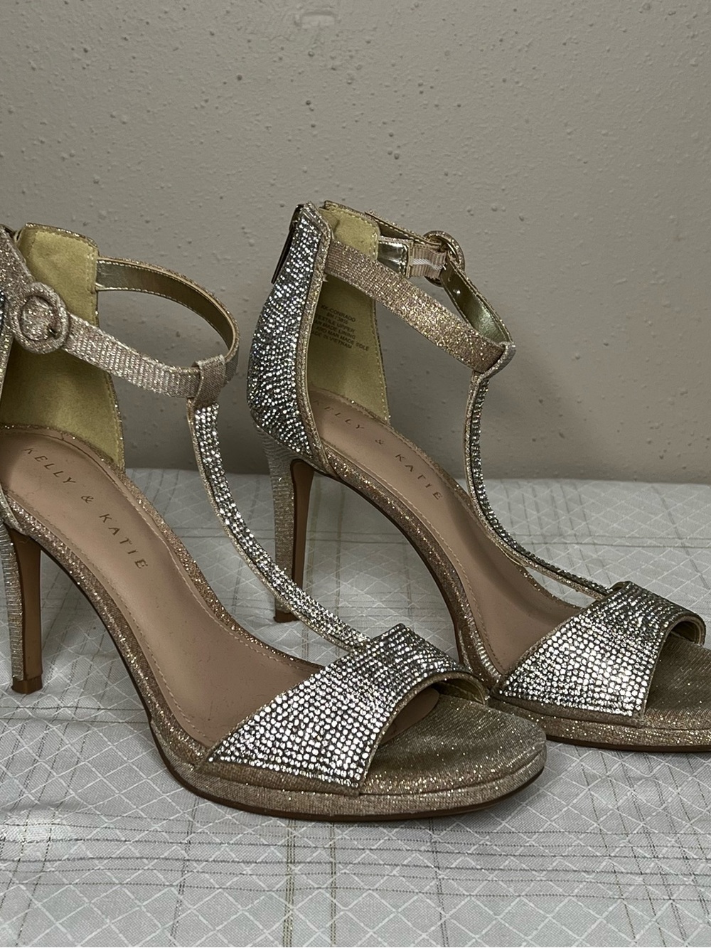 Kelly & Katie Women's SilverT-Strap with gold trim Rhinestone Heels